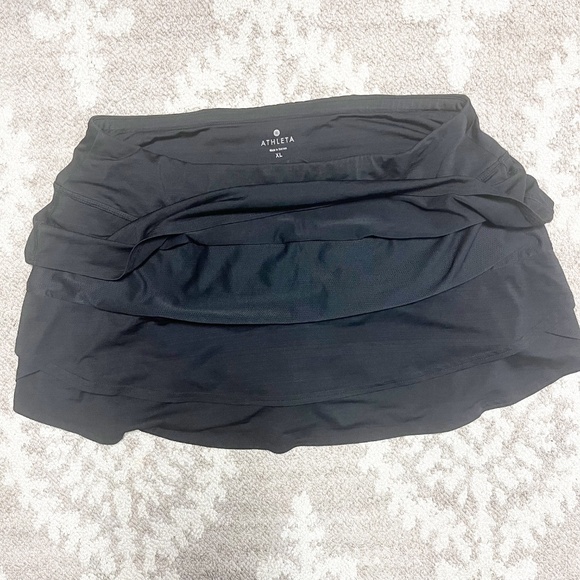 Athleta Stripe Swagger Tiered Skort Size XL Black - Picture 8 of 15
